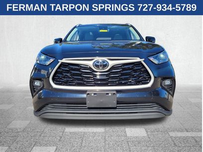 Used 2023 Toyota Highlander XLE