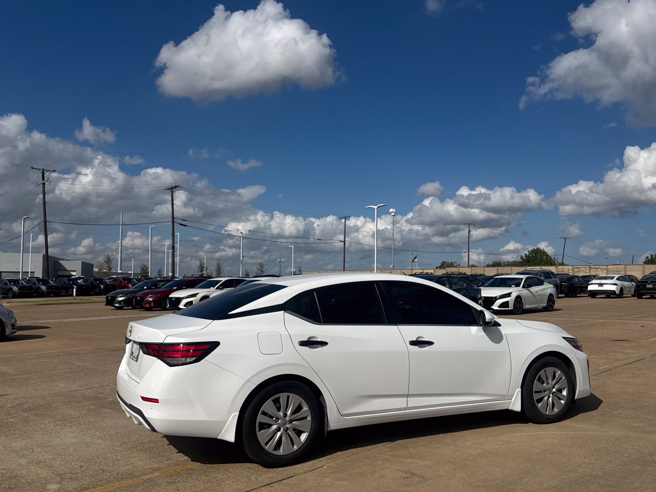 Used 2025 Nissan Sentra S FWD image 30
