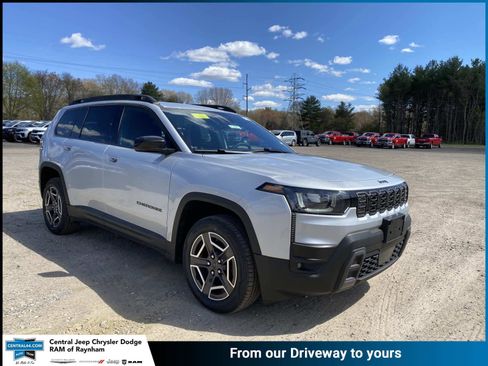 New 2026 Jeep Cherokee Laredo AWD/4WD image 1