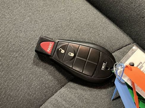 Used 2023 RAM 1500 Classic SLT image 22