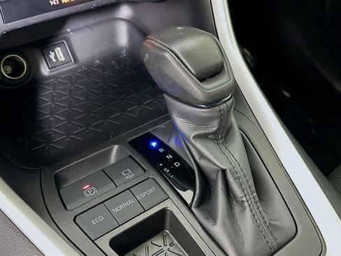 Used 2024 Toyota RAV4 LE image 20