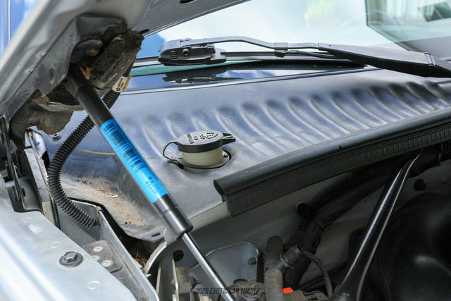 Used 2002 Chrysler Prowler RWD image 17
