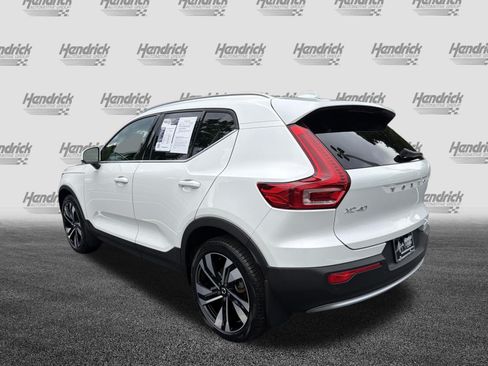 Used 2023 Volvo XC40 B5 Plus w/ Climate Package AWD/4WD image 8