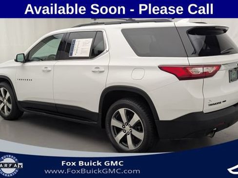 Used 2019 Chevrolet Traverse LT w/ LT Premium Package AWD/4WD image 7