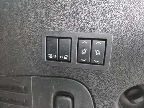 Used 2015 GMC Yukon Denali w/ Open Road Package image 20