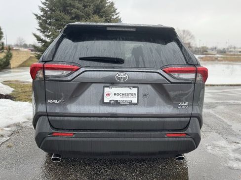 Used 2025 Toyota RAV4 XLE image 35