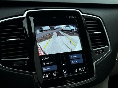 Used 2022 Volvo XC90 T6 Momentum w/ Advanced Package image 20