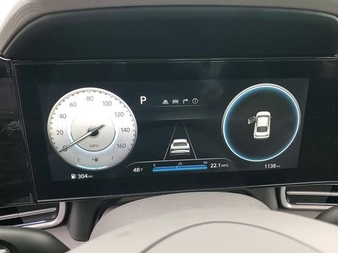 Certified 2025 Hyundai Elantra SEL image 18