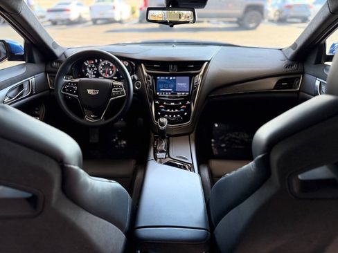 Used 2018 Cadillac CTS V w/ Luxury Package RWD image 62