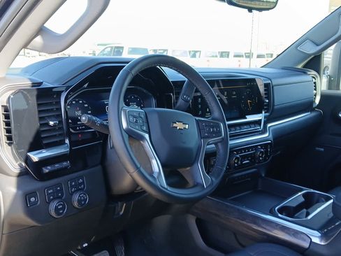 Used 2025 Chevrolet Silverado 3500 LTZ w/ LTZ Plus Package image 17