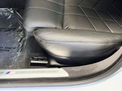 Used 2024 BMW 760i xDrive w/ Executive Package image 24