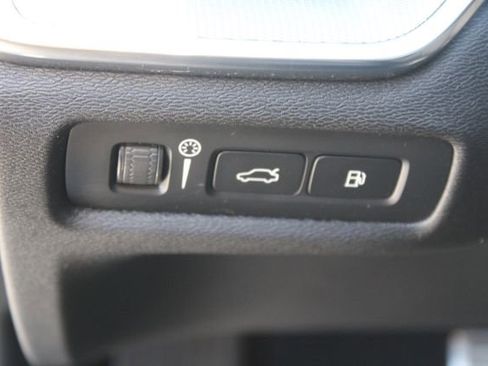 Used 2021 Volvo S60 T8 R-Design AWD/4WD image 12