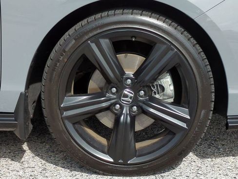 Used 2023 Honda Accord Sport image 11