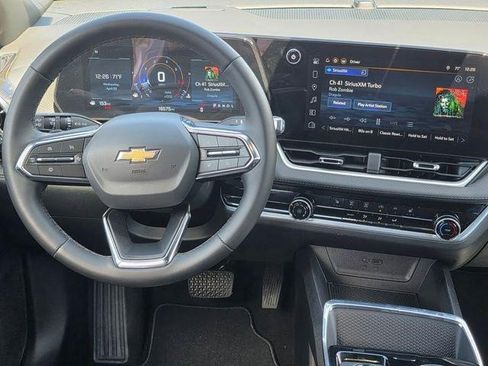 Certified 2026 Chevrolet Equinox LT FWD image 17