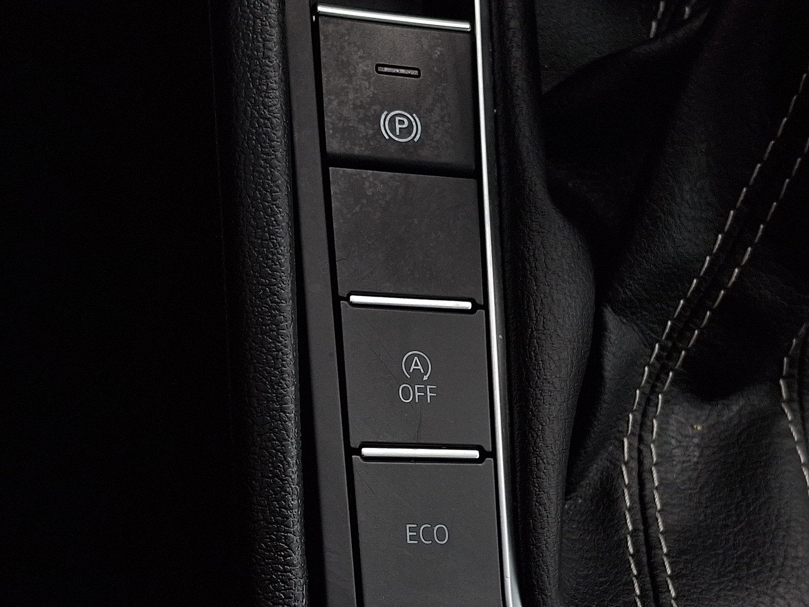 Used 2024 Volkswagen Jetta SE FWD image 25