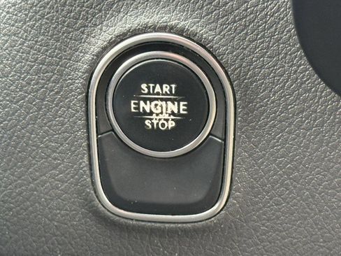 Used 2019 Mercedes-Benz Sprinter 144 Cargo image 25