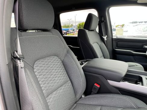 New 2026 RAM 1500 Express AWD/4WD image 15