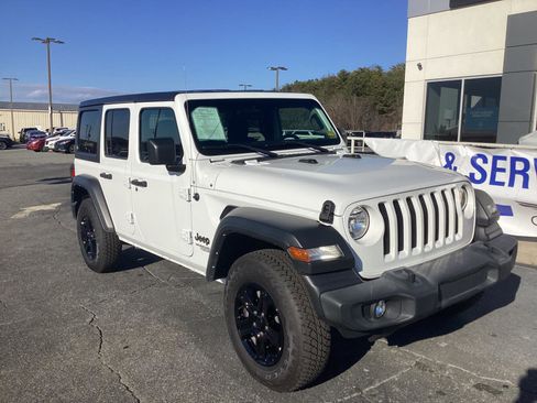 Used 2021 Jeep Wrangler Unlimited Sport image 3