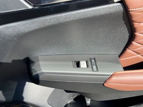 New 2026 Mitsubishi Outlander SEL image 34