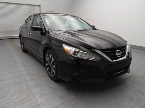 Used 2016 Nissan Altima 2.5 SV image 13