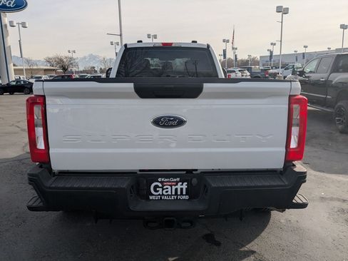 Used 2023 Ford F350 XL image 5