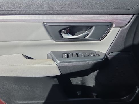 Certified 2019 Honda CR-V LX image 34