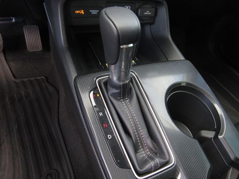 Used 2024 Honda Civic Touring image 17