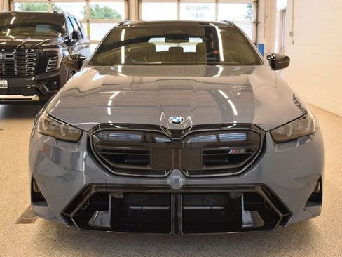 New 2027 BMW M5 Touring AWD/4WD image 3