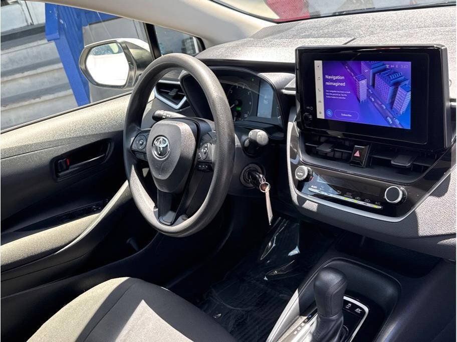 Used 2024 Toyota Corolla LE FWD image 6