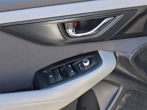 Used 2025 Subaru Outback Premium image 13