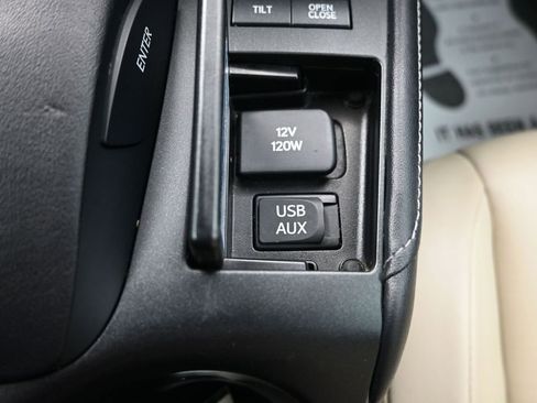 Used 2013 Lexus CT 200h w/ Premium Pkg w/Navigation FWD image 24