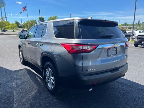 Used 2019 Chevrolet Traverse LS FWD image 8