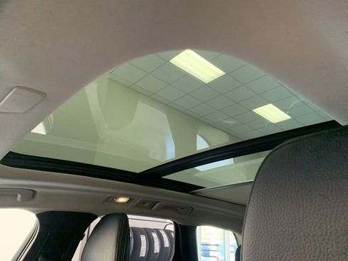 Certified 2025 Volvo XC60 B5 Plus image 16