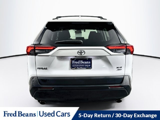 Used 2019 Toyota RAV4 XLE w/ All Weather Liner Package AWD/4WD image 7