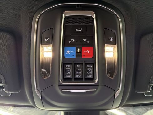 New 2026 Jeep Grand Cherokee L Limited image 30