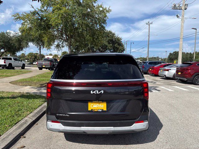 Used 2025 Kia Carnival FWD image 6