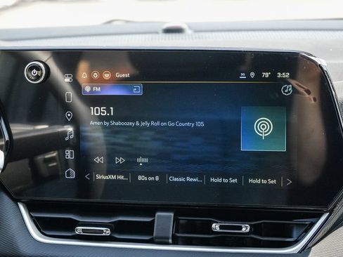 New 2026 Chevrolet Equinox LT w/ Convenience Package II FWD image 13