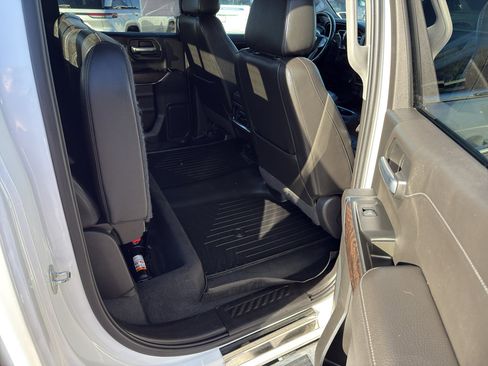 Used 2019 GMC Sierra 1500 Denali w/ Driver Alert Package II AWD/4WD image 14