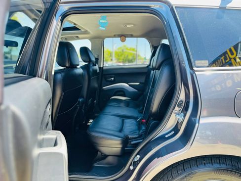 Used 2008 Mitsubishi Outlander XLS AWD/4WD image 13