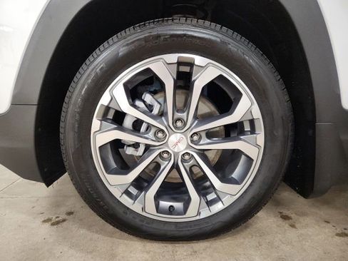 Used 2020 GMC Terrain SLT w/ Preferred Package AWD/4WD image 10