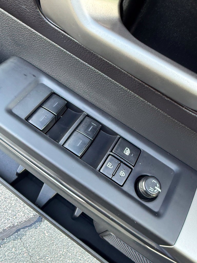 Used 2025 Toyota Tundra SR5 AWD/4WD image 17