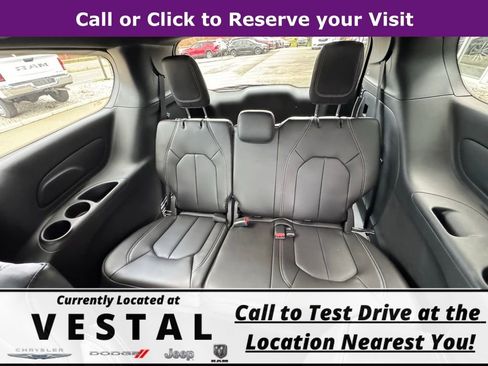New 2026 Chrysler Pacifica Select image 22