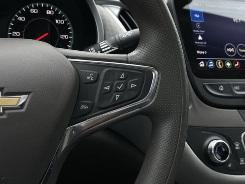 Used 2024 Chevrolet Malibu LT image 14