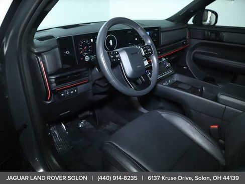 Used 2025 Hyundai Santa Fe Calligraphy AWD/4WD image 16