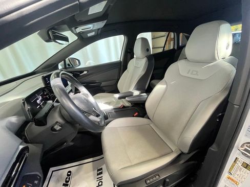 Used 2021 Volkswagen ID.4 Pro S w/ Gradient Package image 10