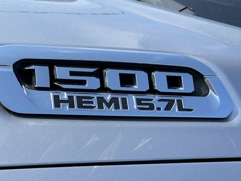 Used 2022 RAM 1500 Big Horn AWD/4WD image 16