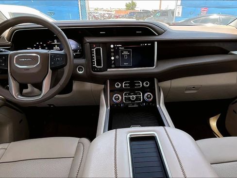 Used 2022 GMC Yukon Denali w/ Max Trailering Package image 15