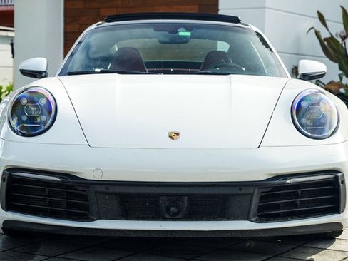 Used 2020 Porsche 911 Carrera RWD image 11