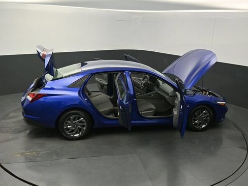 Used 2024 Hyundai Elantra SEL FWD image 72