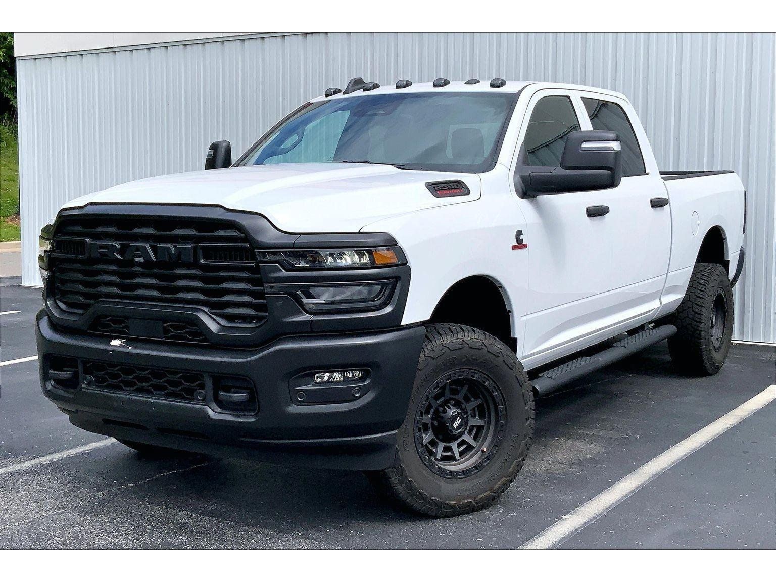 Used 2025 RAM 2500 Tradesman AWD/4WD image 1